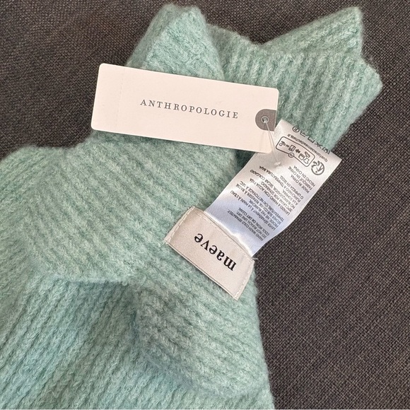 NWT Anthropologie Maeve Scalloped Scarf Ribbed Minty Green - Picture 5 of 6